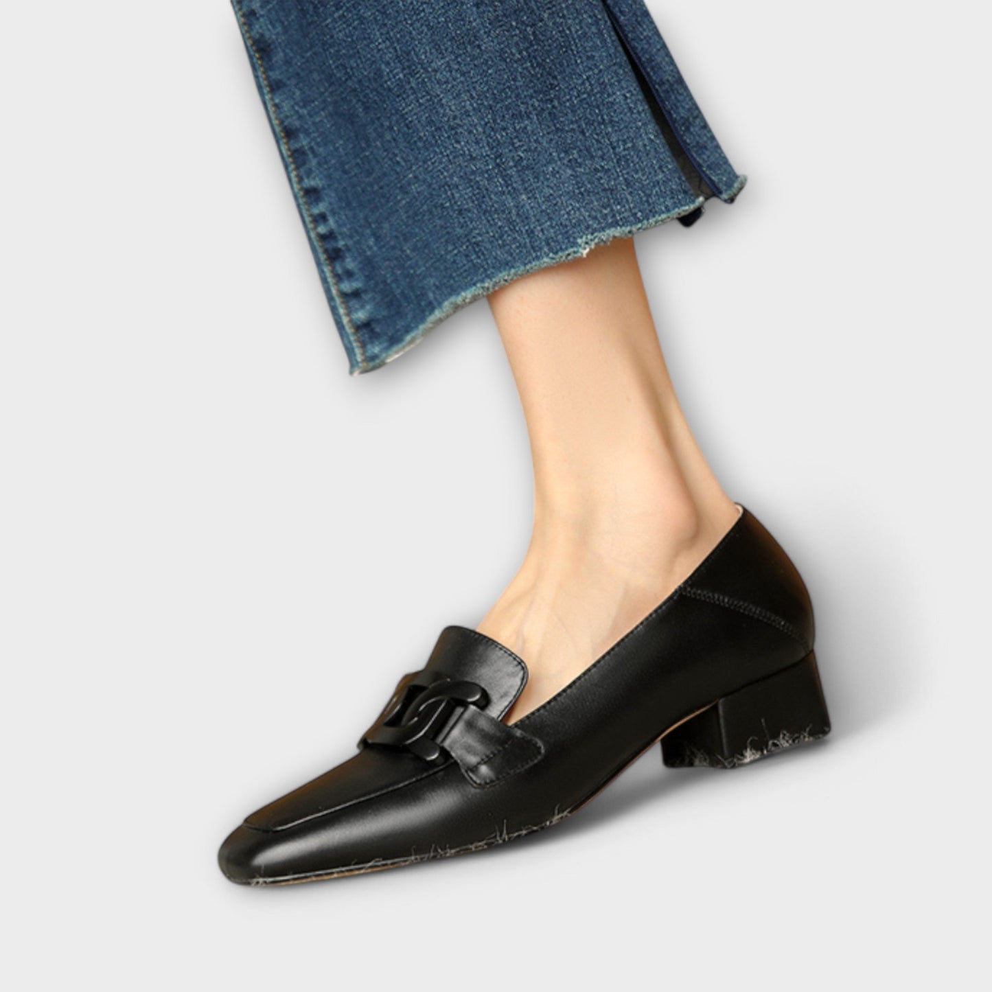 Monika | Moccasin