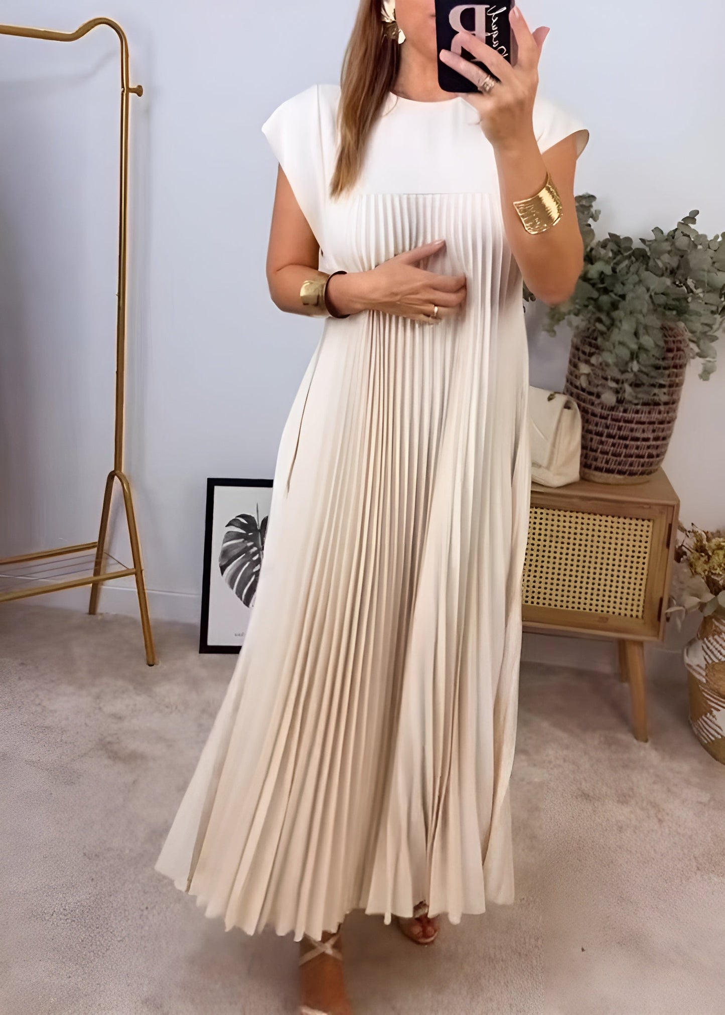 Simone | Lightweight Refined Pleated Dress