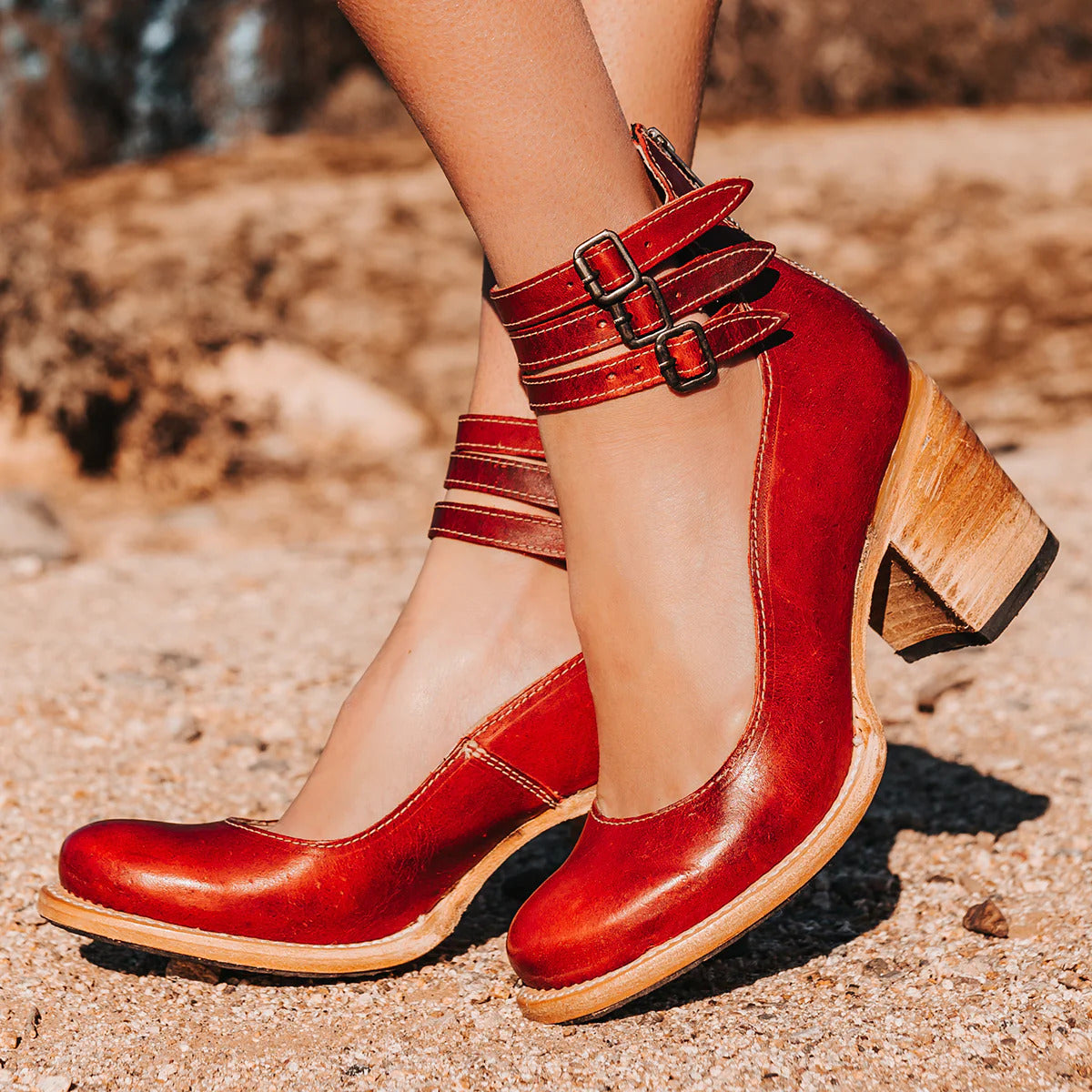 Ruby | Vintage Pumps