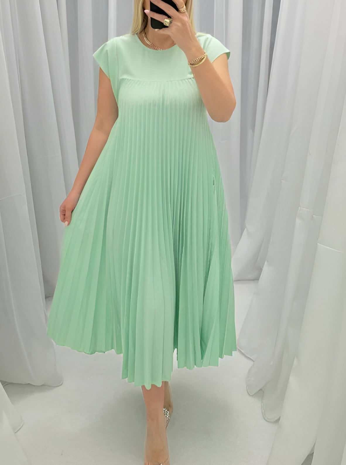 Simone | Lightweight Refined Pleated Dress