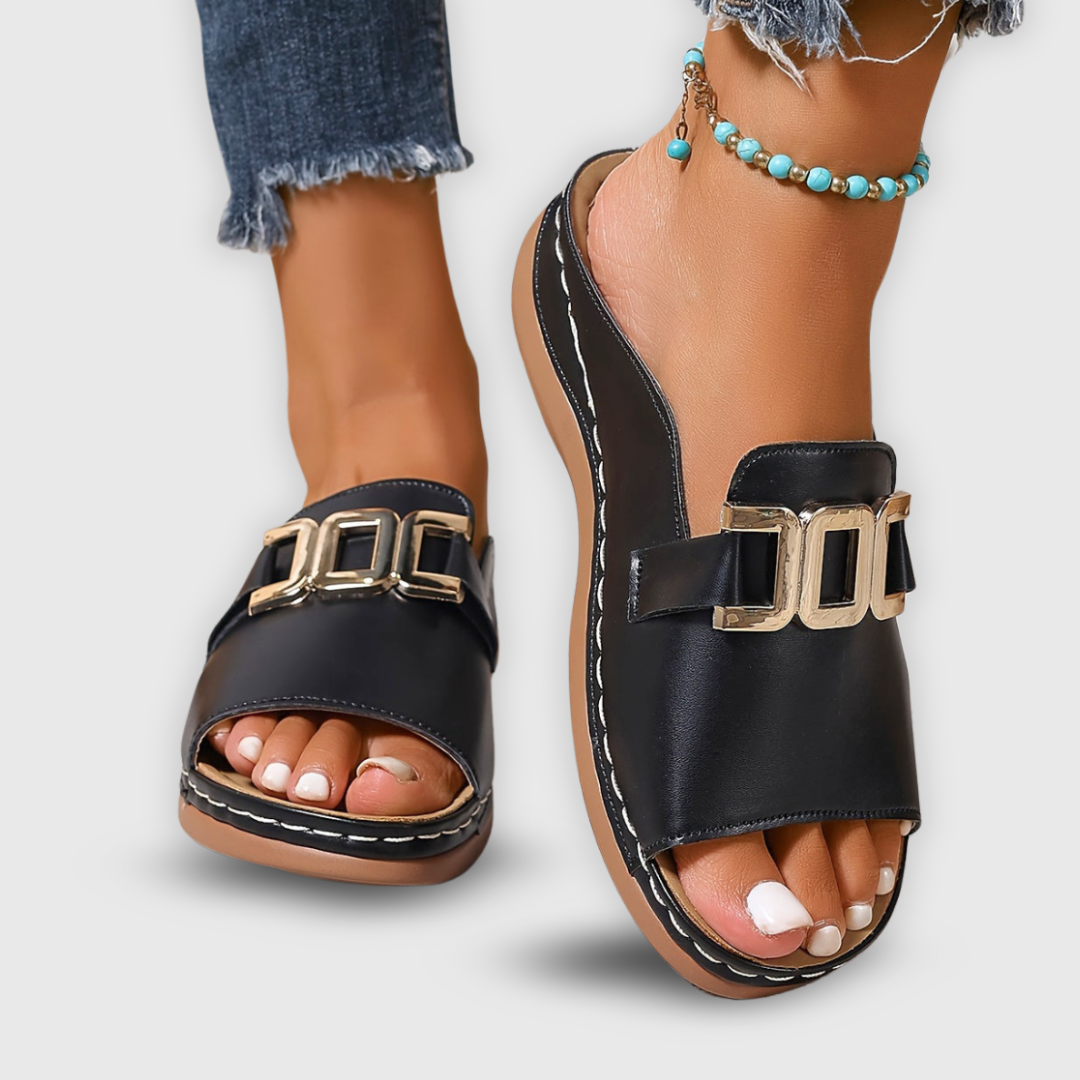 Anne | Strappy Sandals With Buckle
