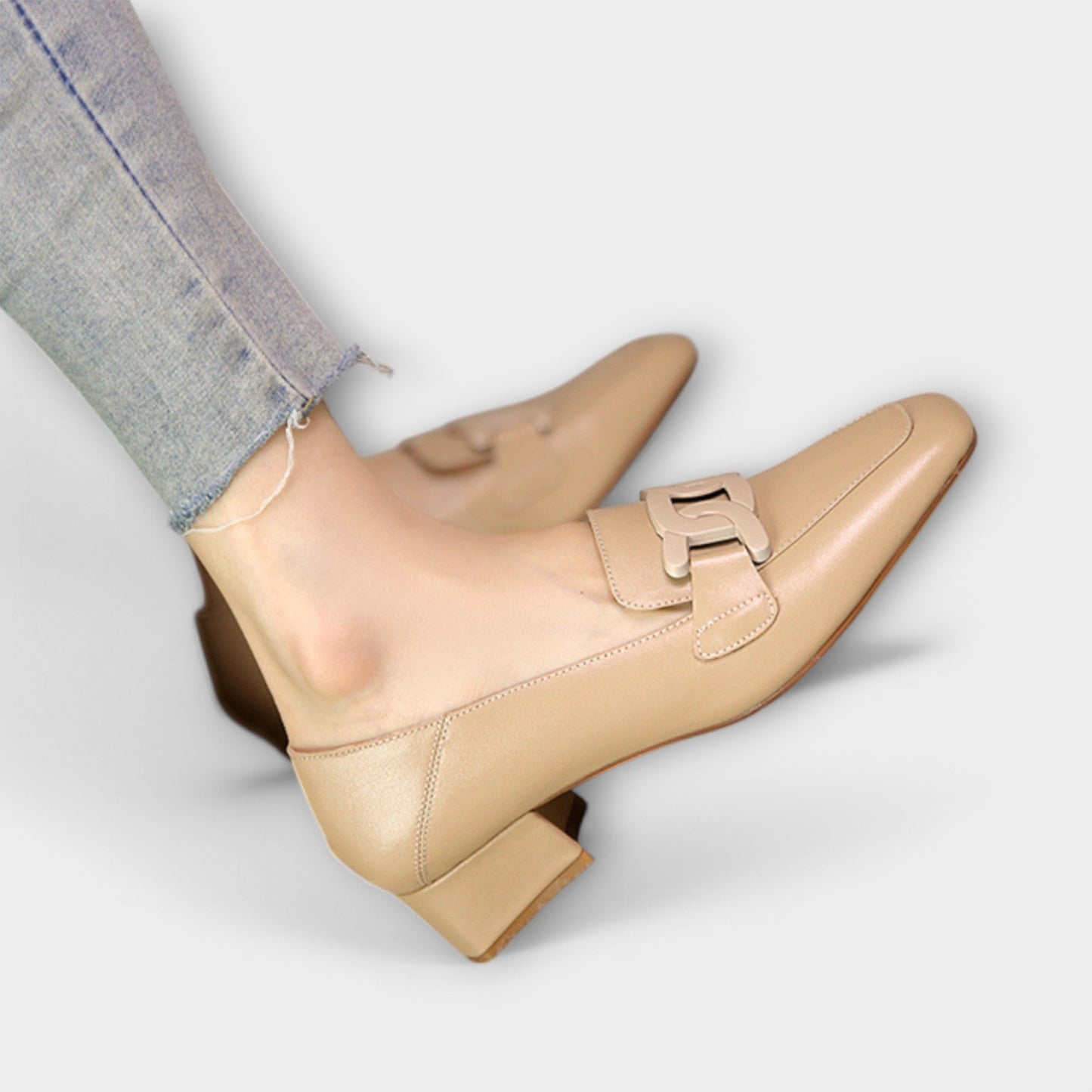 Monika | Moccasin