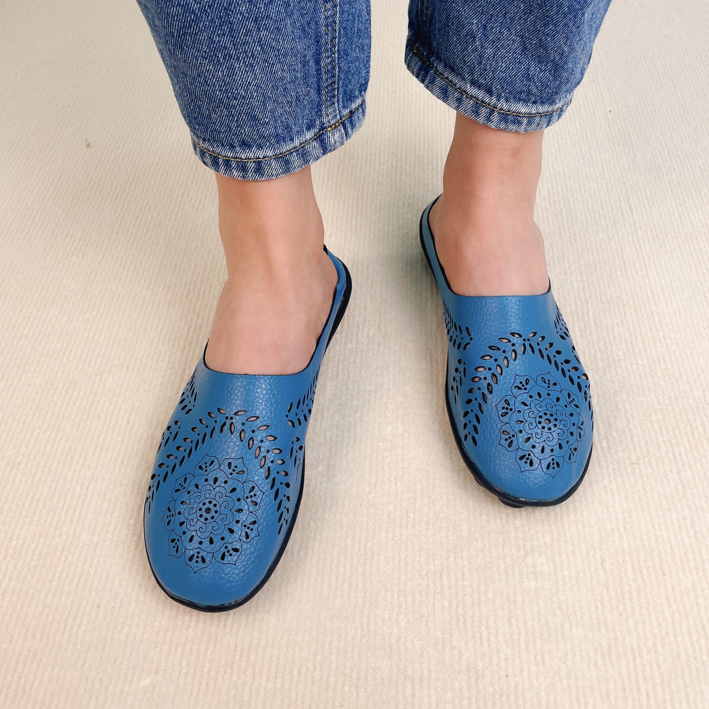 Una | Breathable Non-Slip Flat Slippers