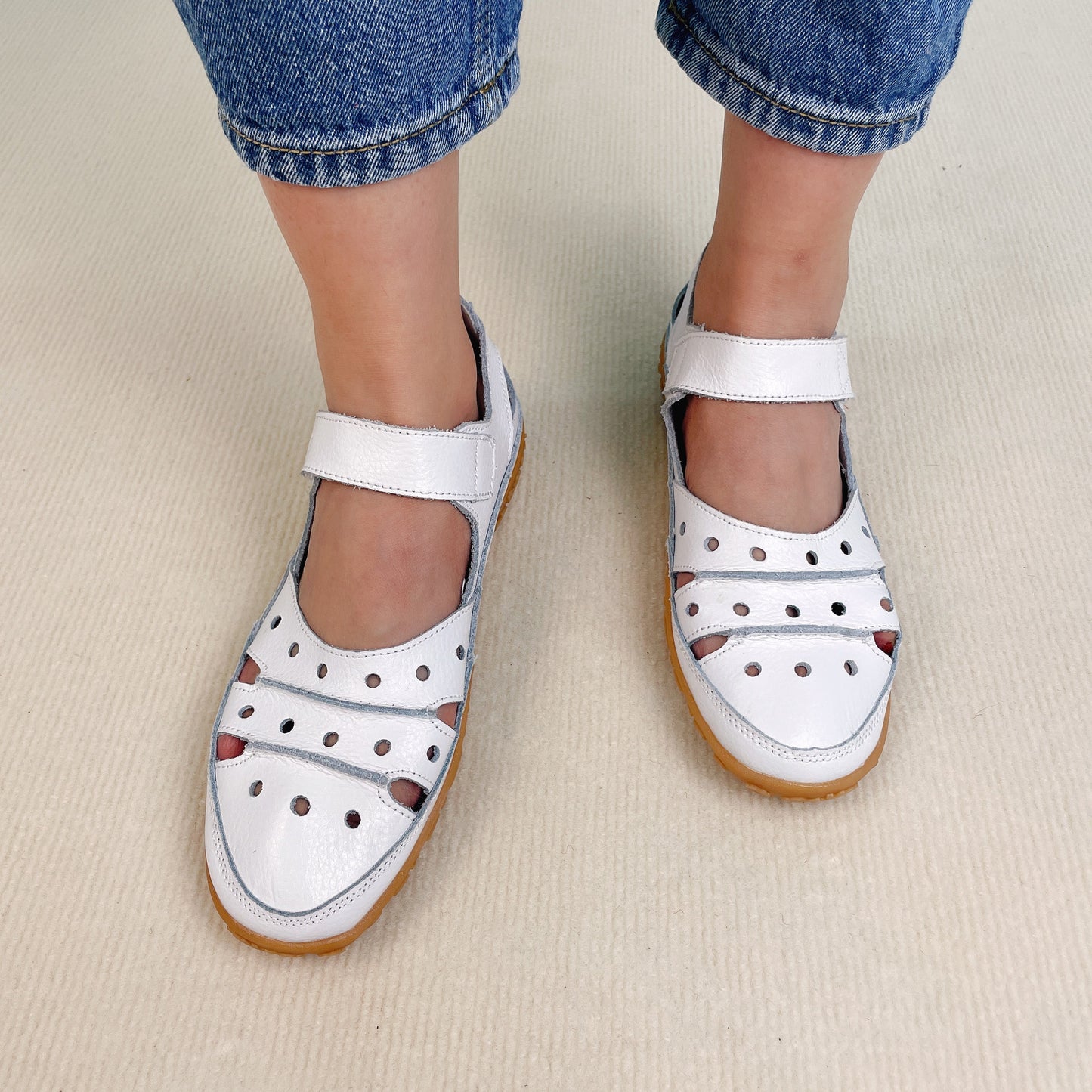 Kairi | Women's Breathable Hollow Hook Flat Sandals