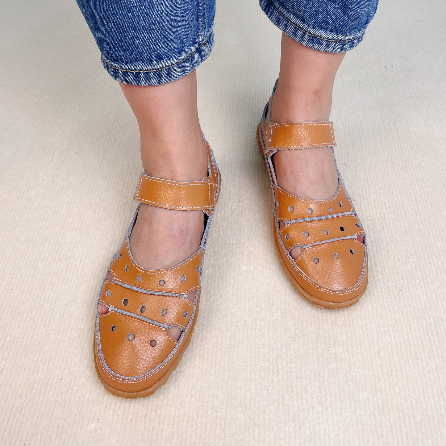 Kairi | Women's Breathable Hollow Hook Flat Sandals