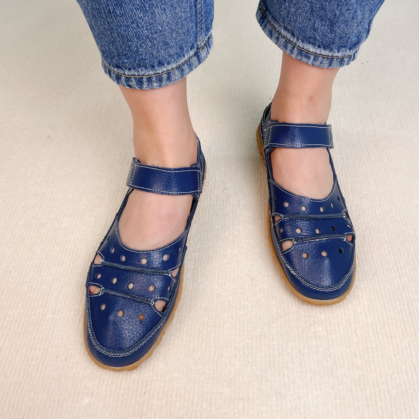 Kairi | Women's Breathable Hollow Hook Flat Sandals