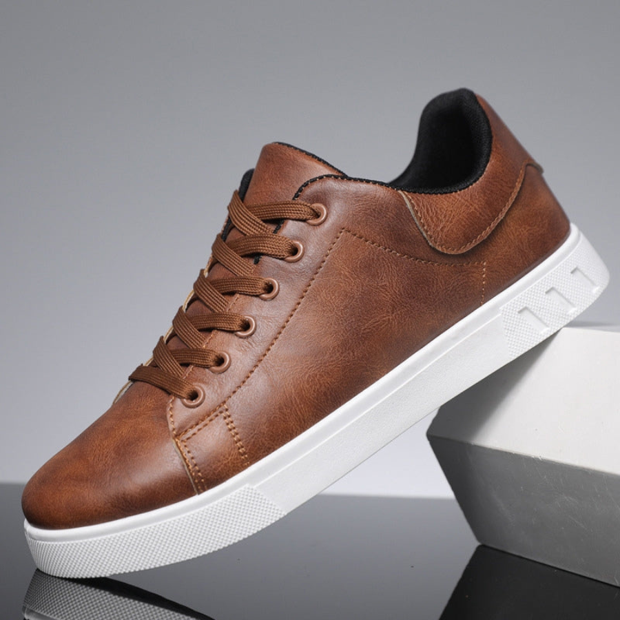 Men’s Lace Up Low Top Sneakers