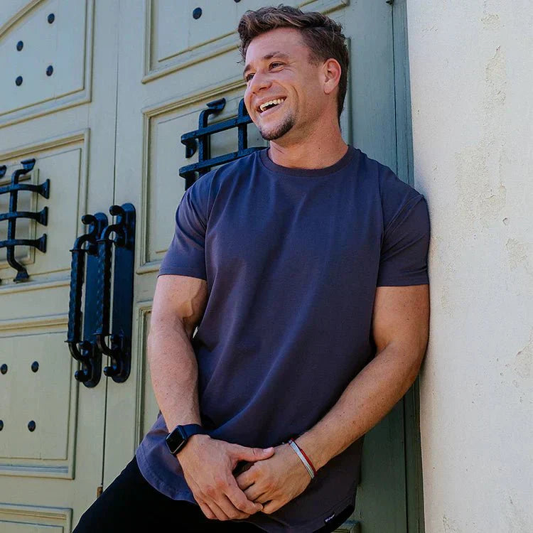 Men's Slim Fit Curved Hem Crew Neck T-Shirt