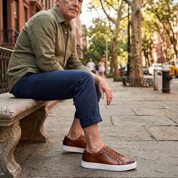 Men’s Lace Up Low Top Casual Sneakers