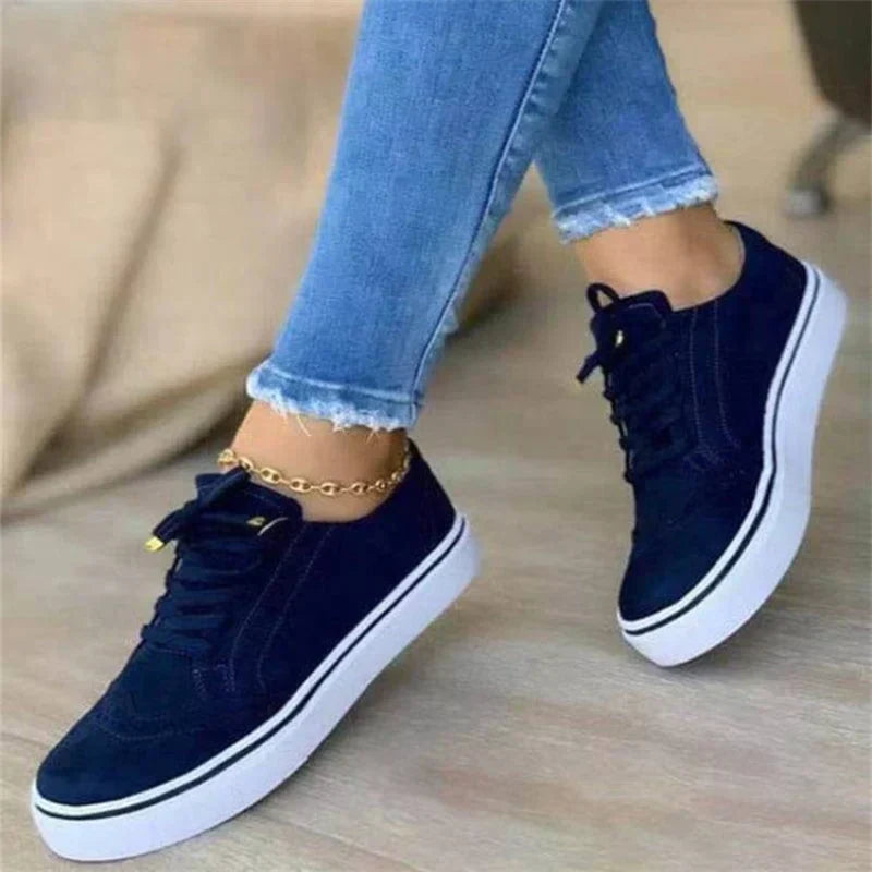 Calla | Elegant Lace-Up Sneakers
