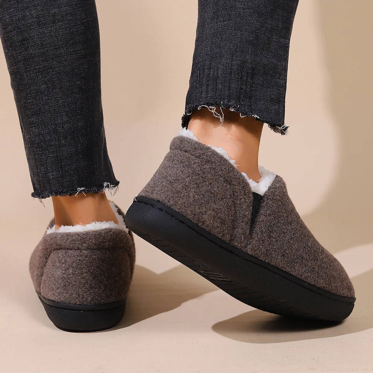 Brandon | Lightweight All-Season Men’s Slippers