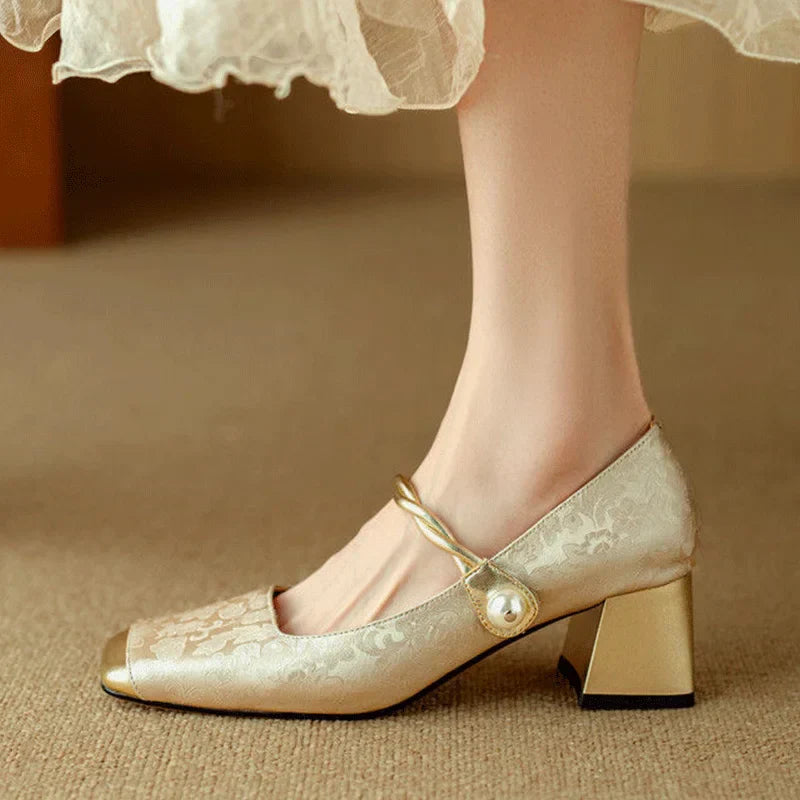 Hilly | Square Toe Heels