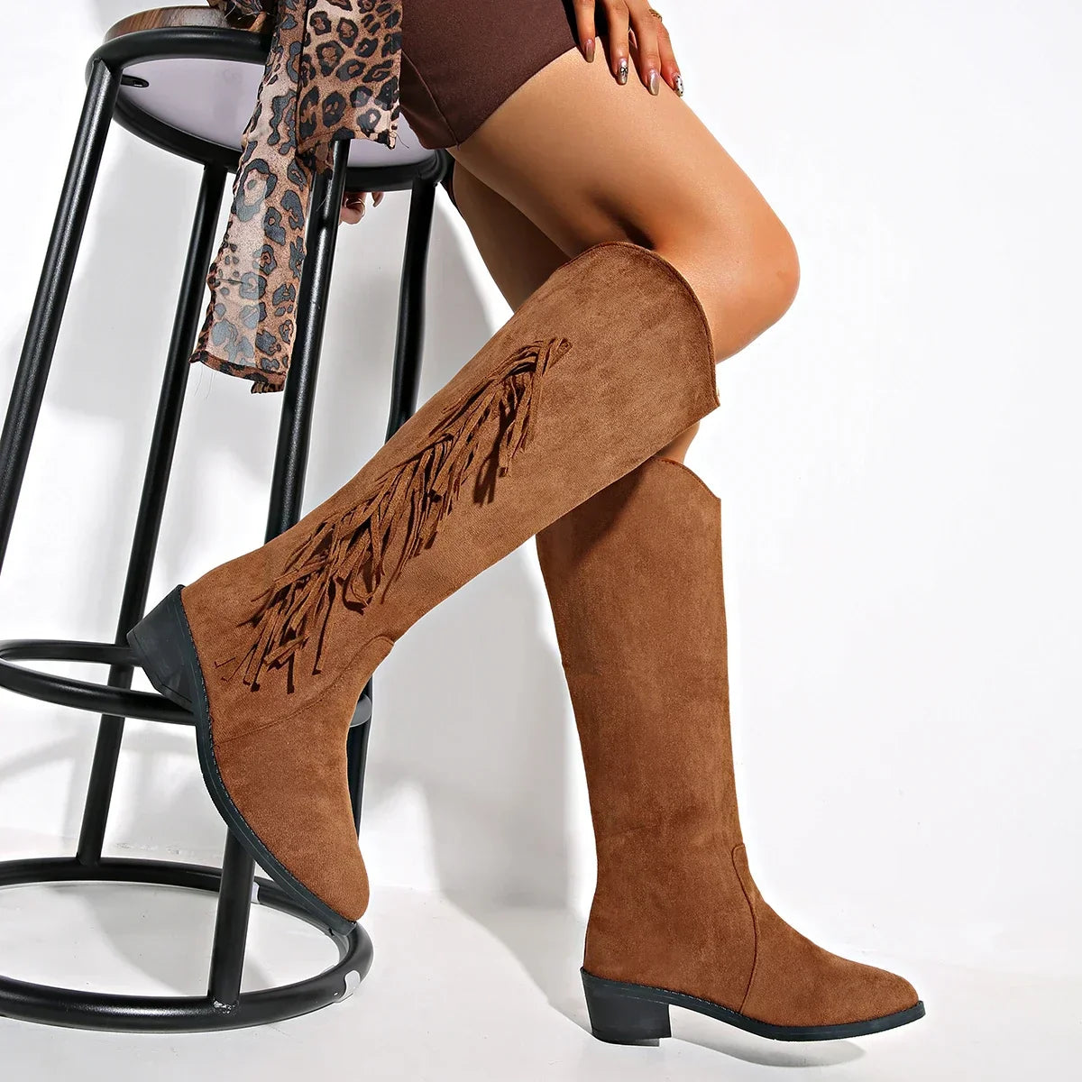 Elkie | Modern Boots