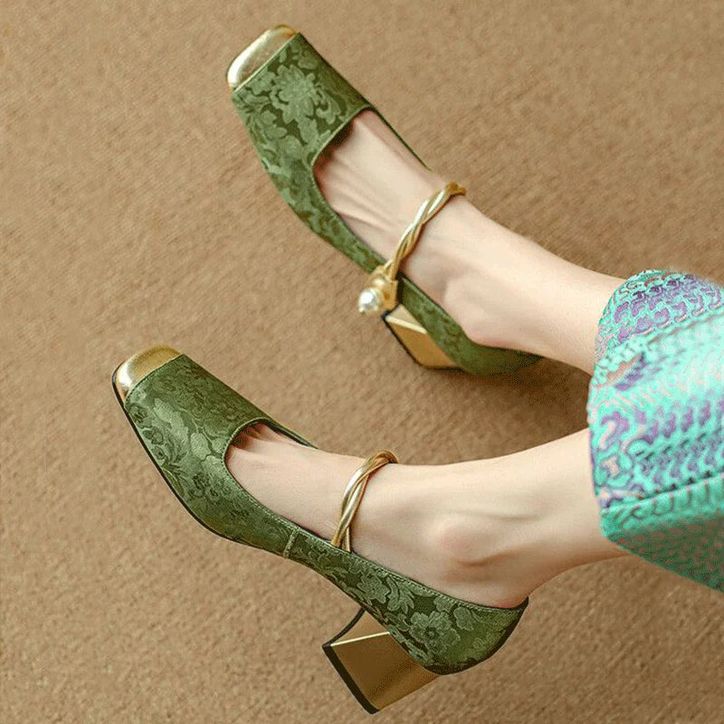 Hilly | Square Toe Heels