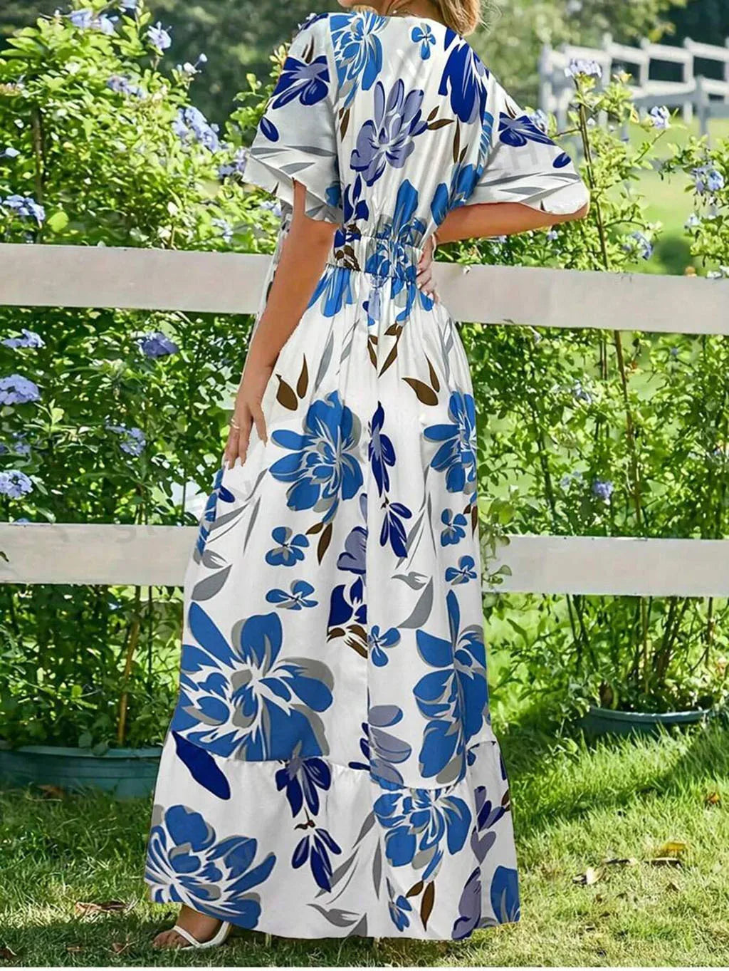 Elina | Summer Dress With Floral Pattern