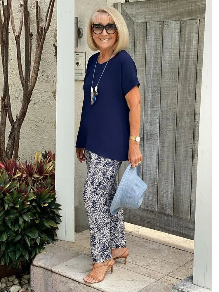 Lioren | Relaxed Fit Holiday Outfit Set