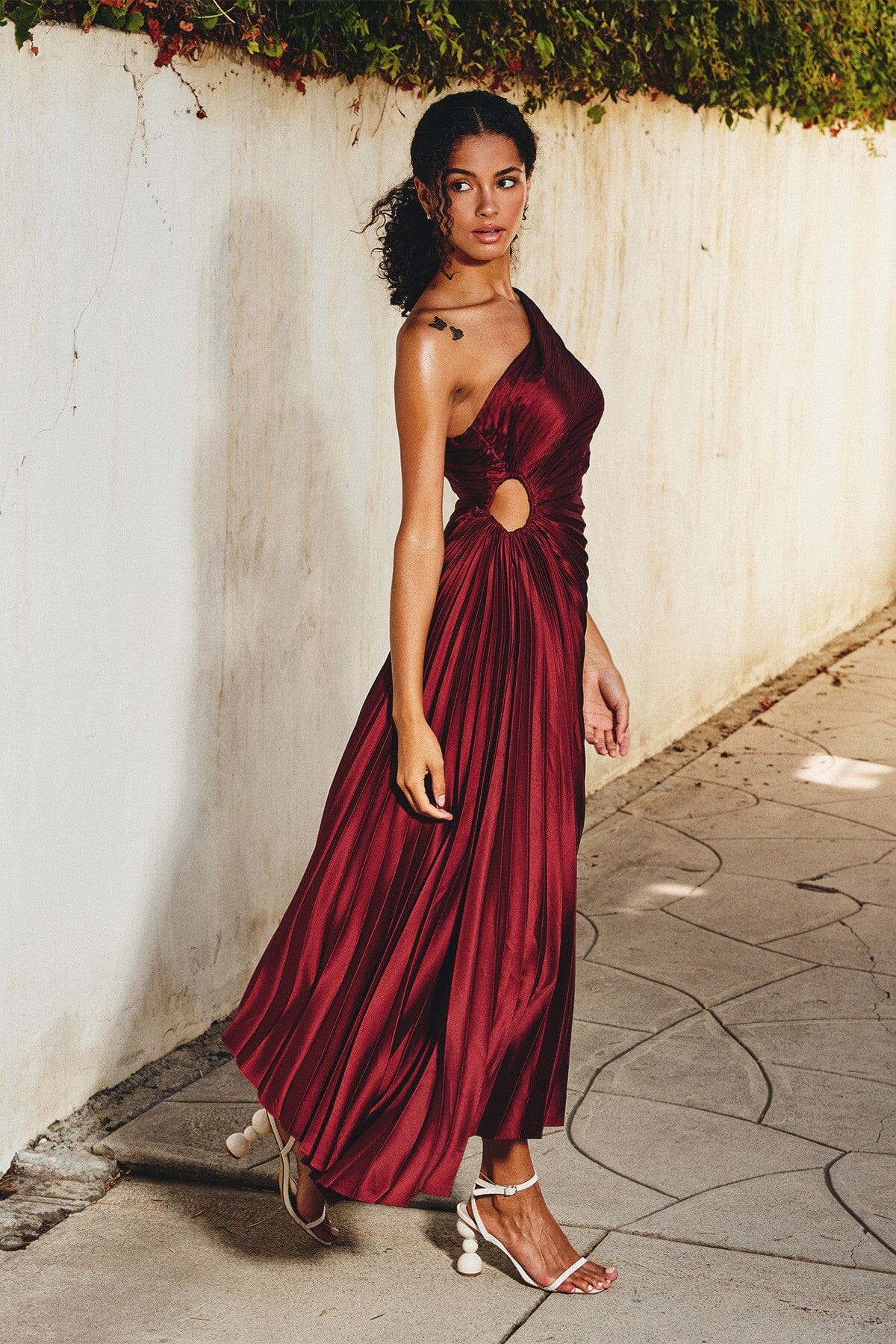 Sylviana | One Shoulder Pleated Midi Dress
