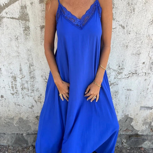 Ria | Elegant V-Neck Dress
