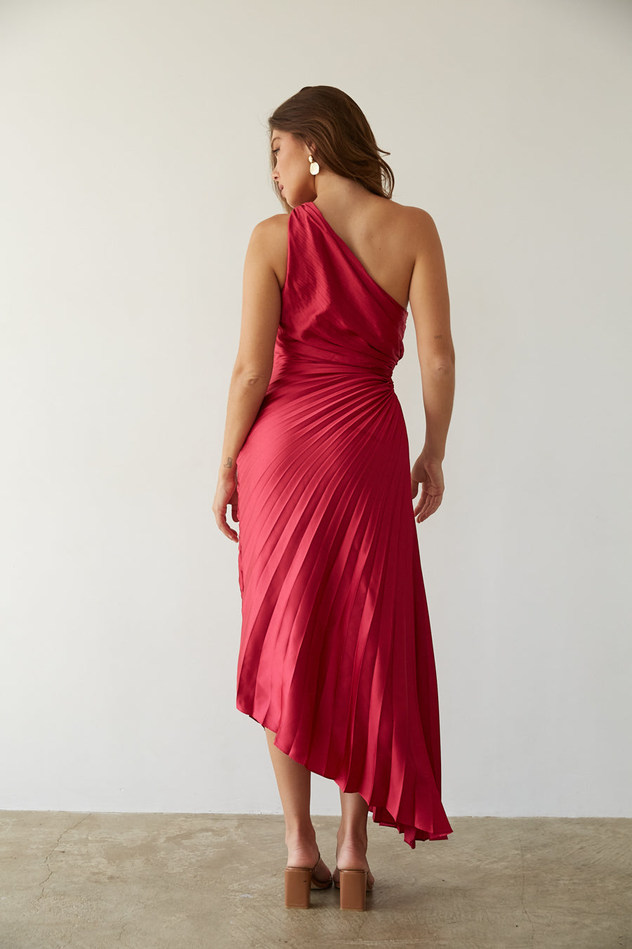 Sylviana | One Shoulder Pleated Midi Dress
